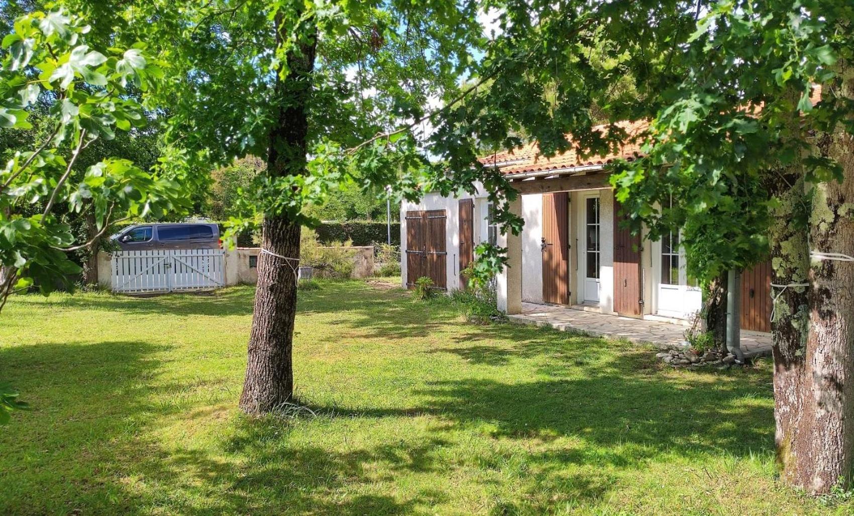 Maison A 8 Min A Pied De La Plage Avec Jardin Clos Et Ombrage Saint-Georges-d'Oleron Exterior photo